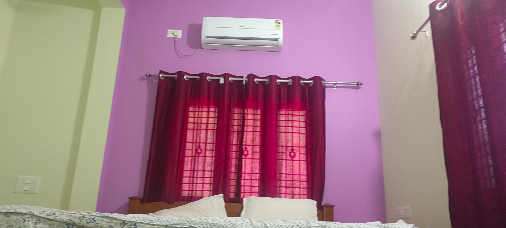Harsha Homestay *